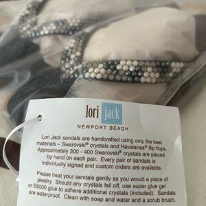 Women’s size 6.5 37/38 Lori Jack Havaianas flip flops with Swarovski crystals.